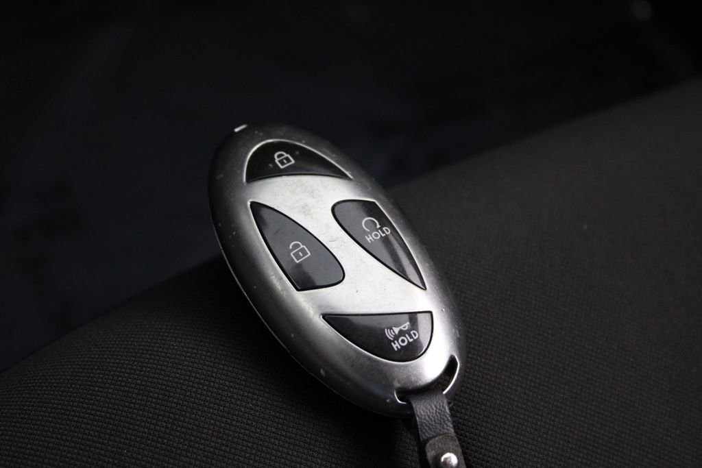 Certified 2024 Hyundai Elantra SEL FWD image 30