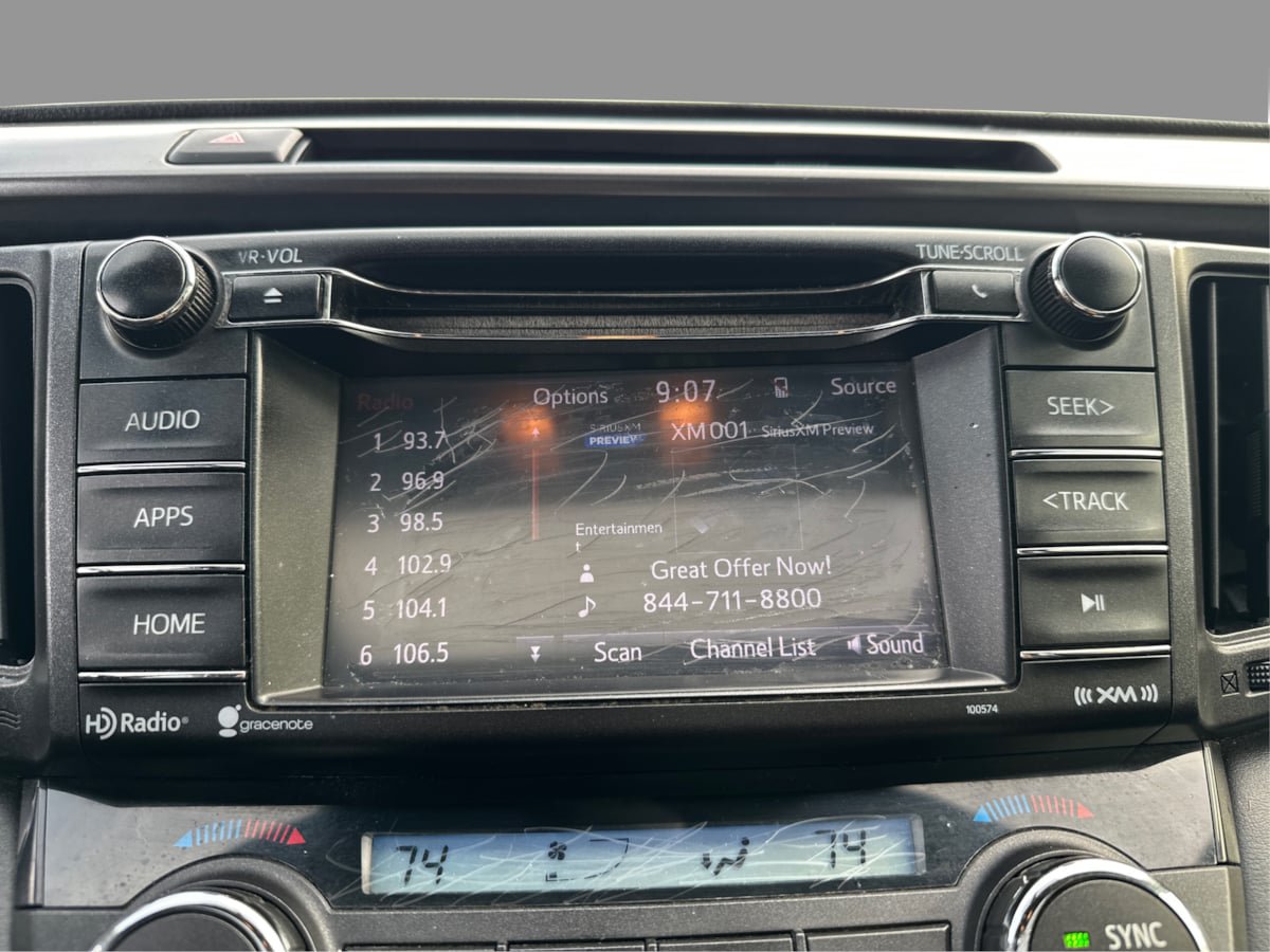 Used 2016 Toyota RAV4 SE AWD/4WD image 35