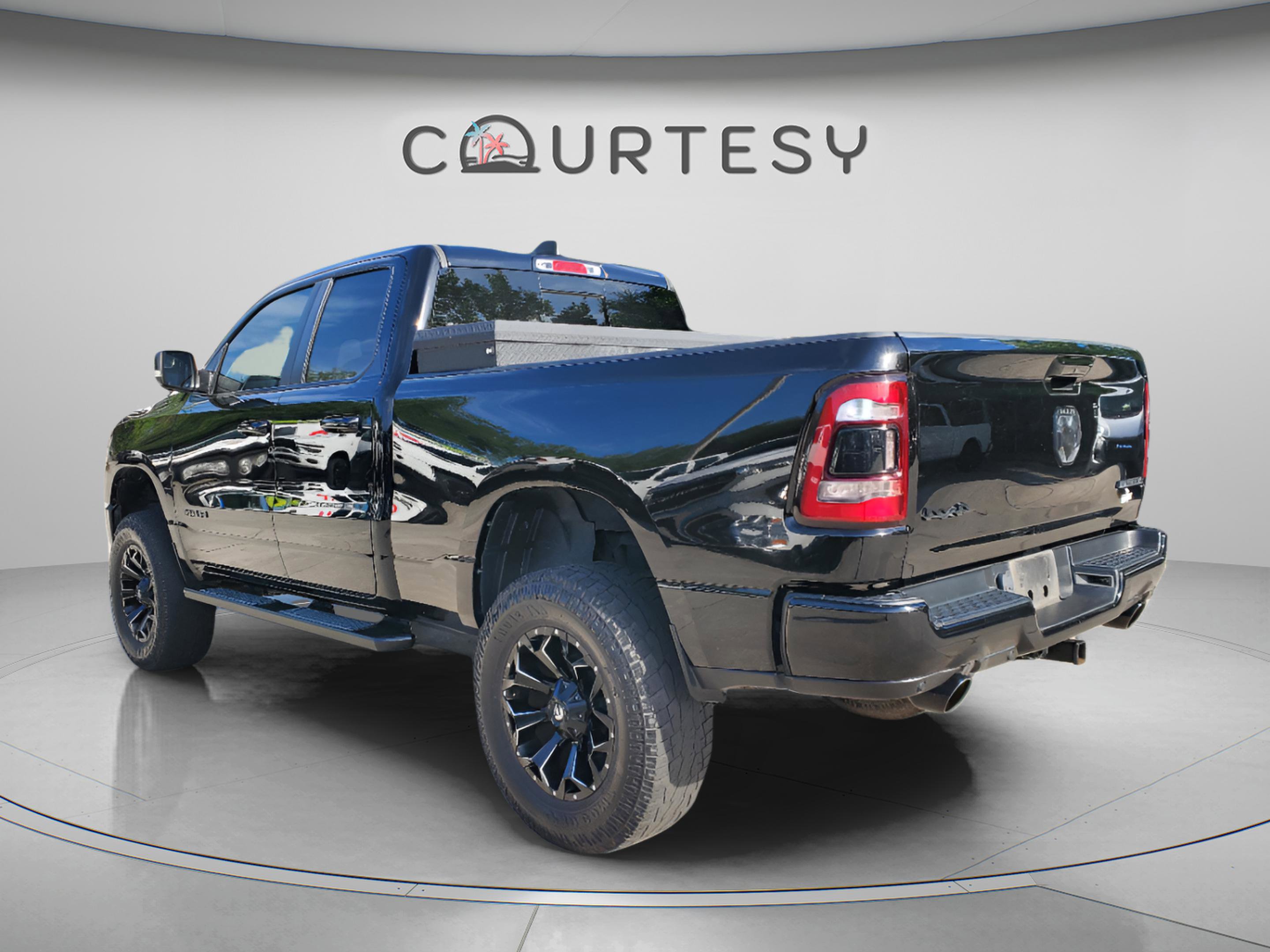 Used 2021 RAM 1500 Big Horn image 2