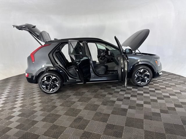 Certified 2023 Kia Niro Wind w/ Wind Preserve Package FWD image 15