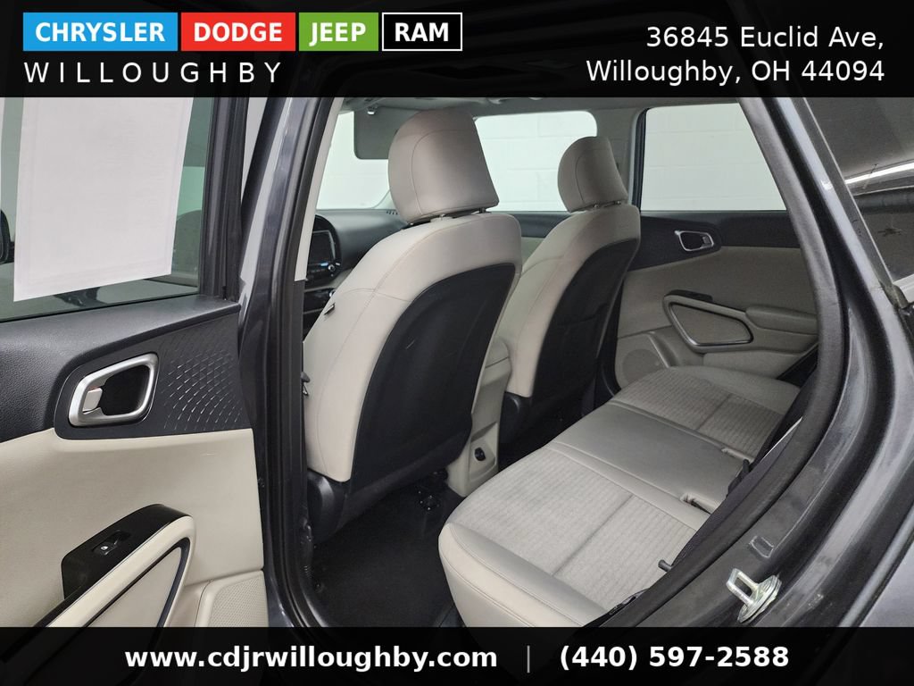 Used 2021 Kia Soul EX FWD image 28