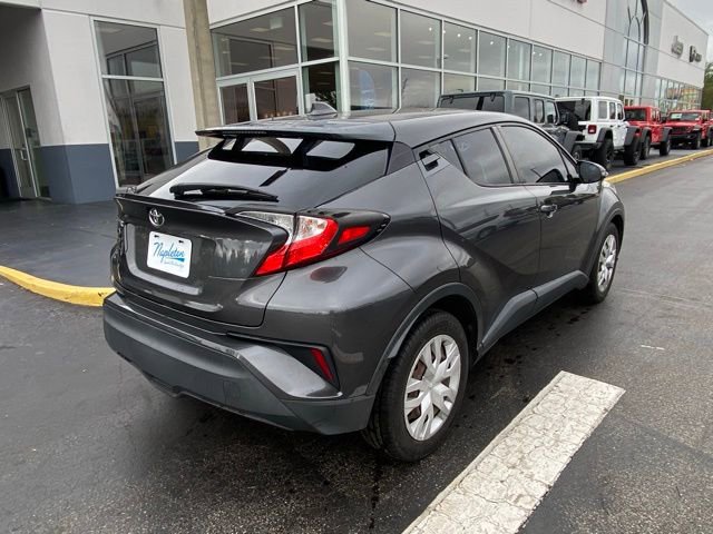 Used 2021 Toyota C-HR LE image 9