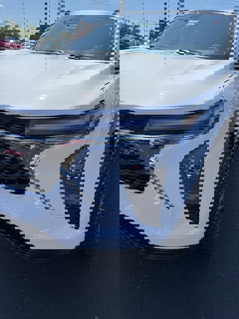 New 2025 Chevrolet Trax RS w/ Driver Confidence Package image 9