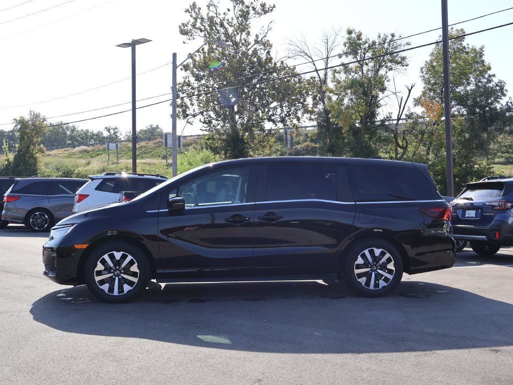 Certified 2025 Honda Odyssey EX-L image 4