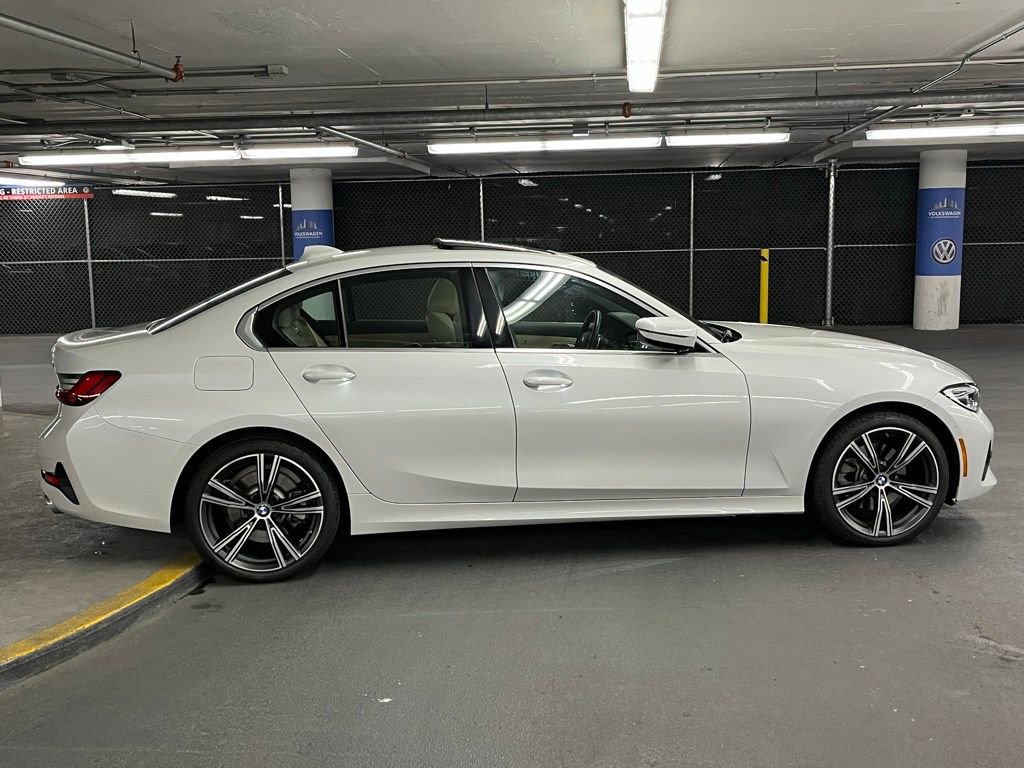 Used 2022 BMW 330i xDrive Sedan w/ Premium Package 2 image 43