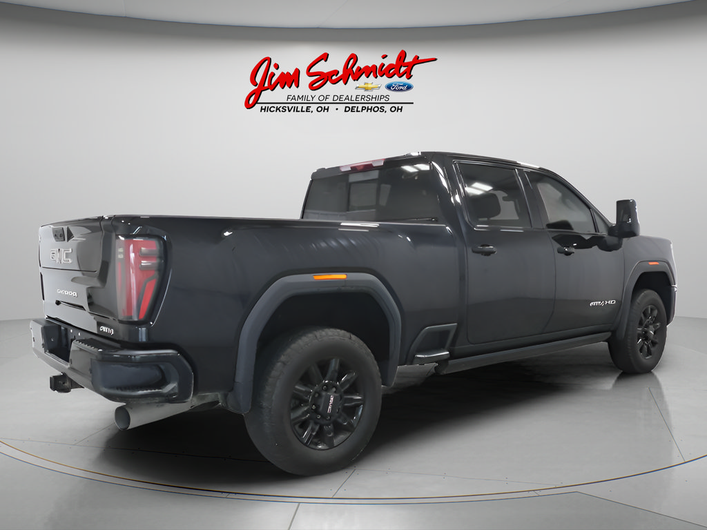 Used 2025 GMC Sierra 2500 AT4 w/ Technology Package AWD/4WD image 6