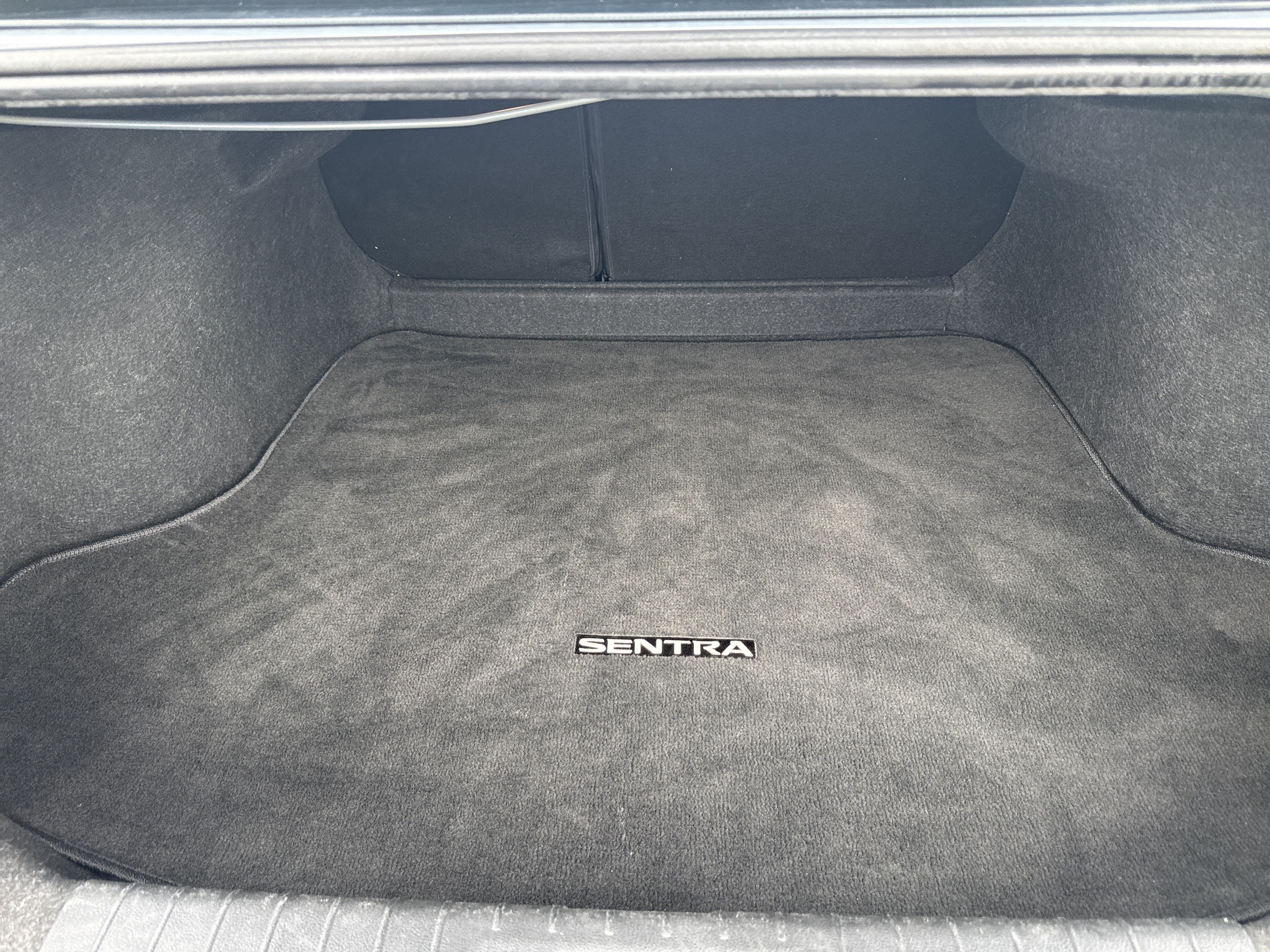 Used 2024 Nissan Sentra SV FWD image 31