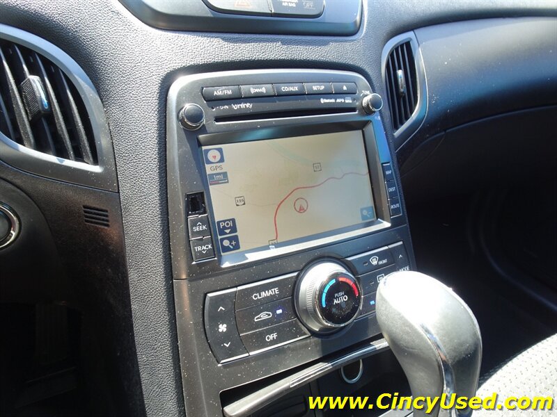 Used 2011 Hyundai Genesis 2.0T RWD image 19