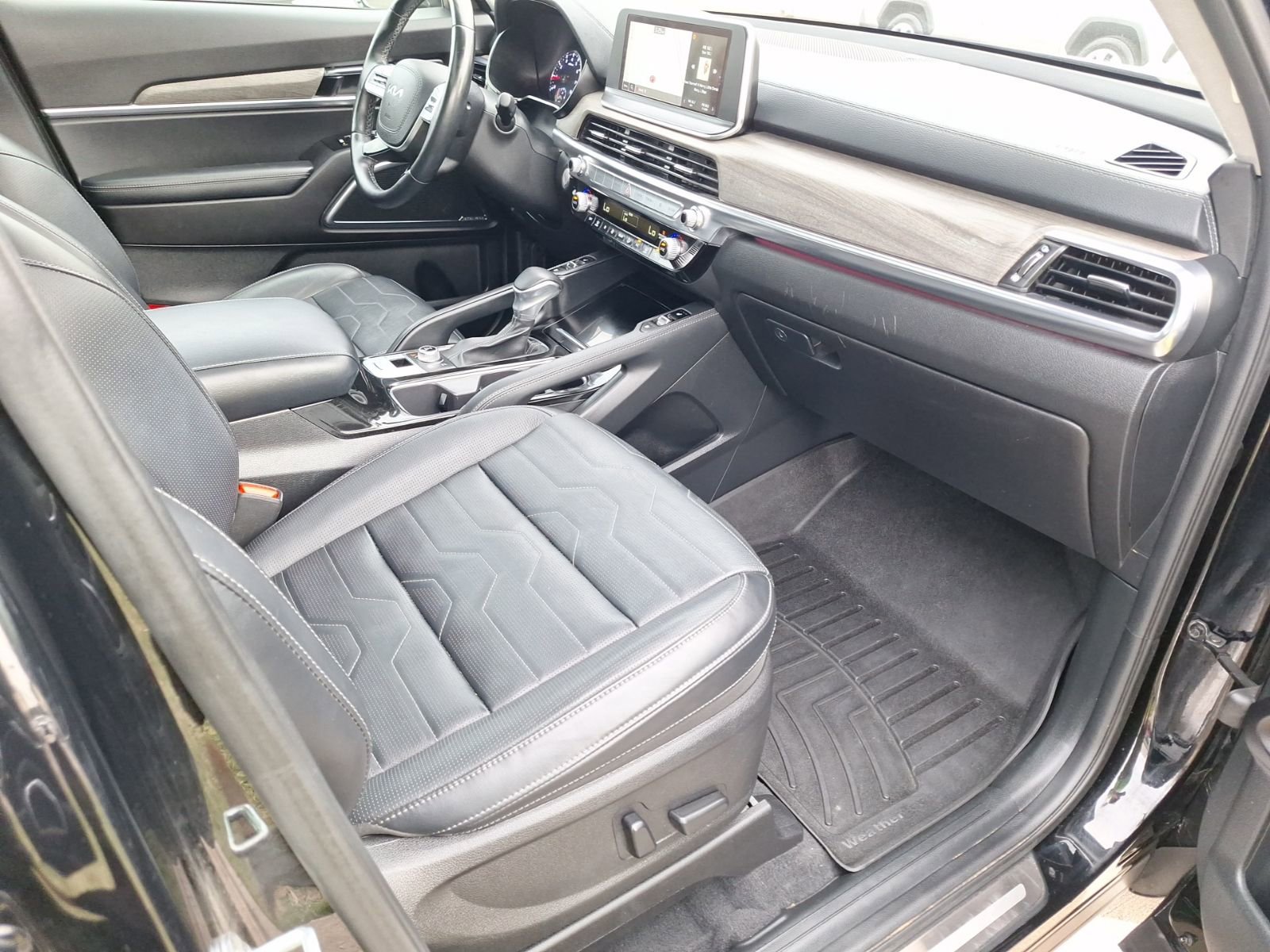 Used 2022 Kia Telluride SX w/ SX Prestige Package image 35