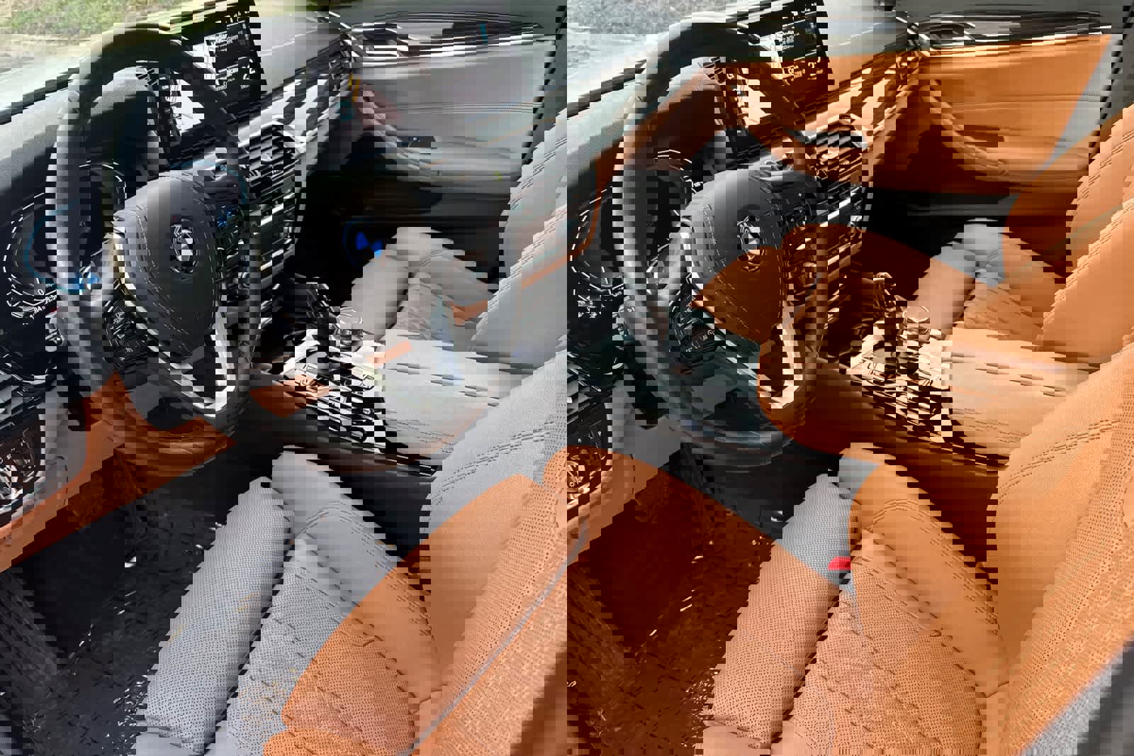 Certified 2023 BMW 530e 530e w/ Convenience Package image 11