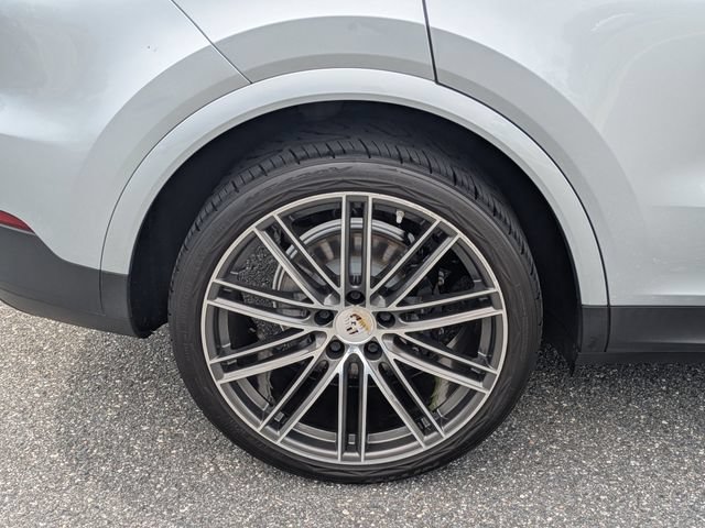 Used 2021 Porsche Cayenne S AWD/4WD image 11