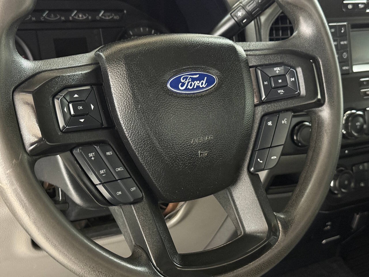 Used 2018 Ford F550 4x4 Regular Cab Super Duty image 44