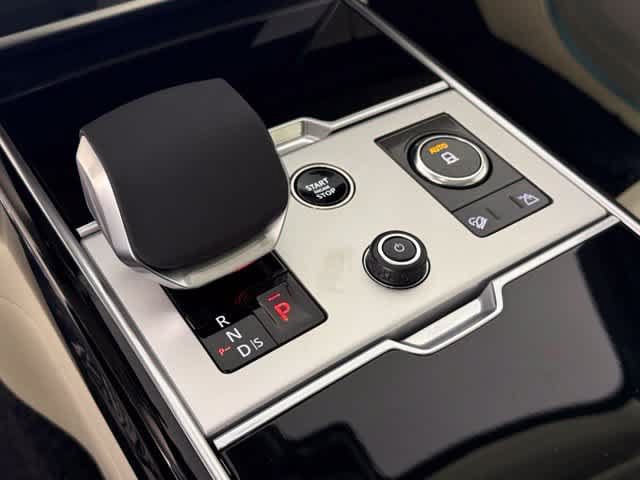 New 2027 Land Rover Range Rover Long Wheelbase SE AWD/4WD image 27