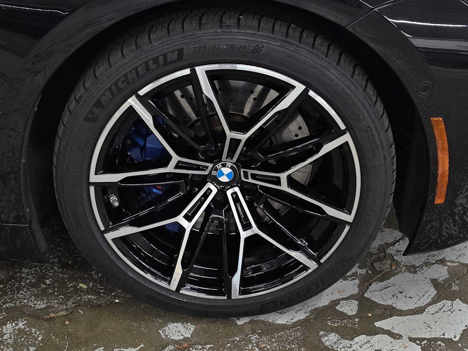 Used 2024 BMW M2 w/ Lighting Package RWD image 9