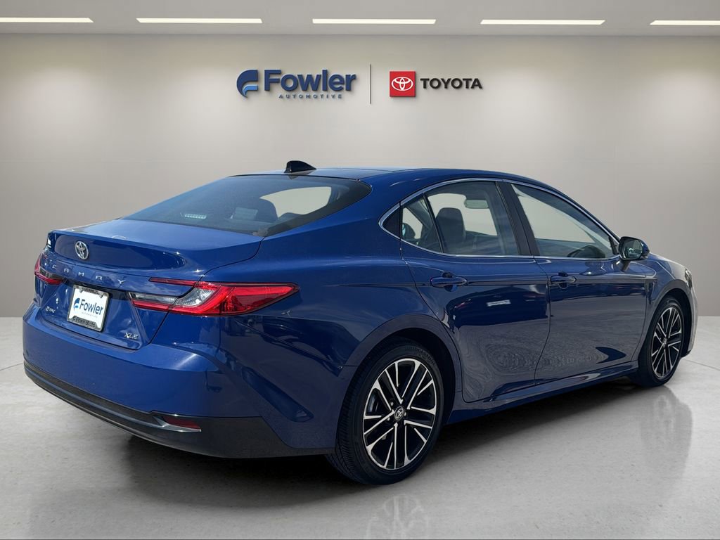 Used 2025 Toyota Camry XLE w/ Premium Package image 7
