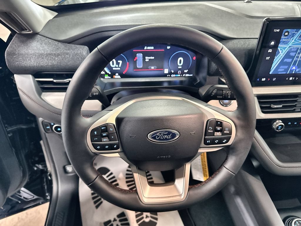 New 2026 Ford Explorer Active w/ Active Comfort Package AWD/4WD image 17
