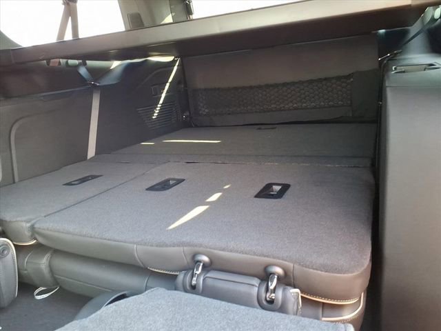 New 2026 GMC Yukon XL Elevation image 8
