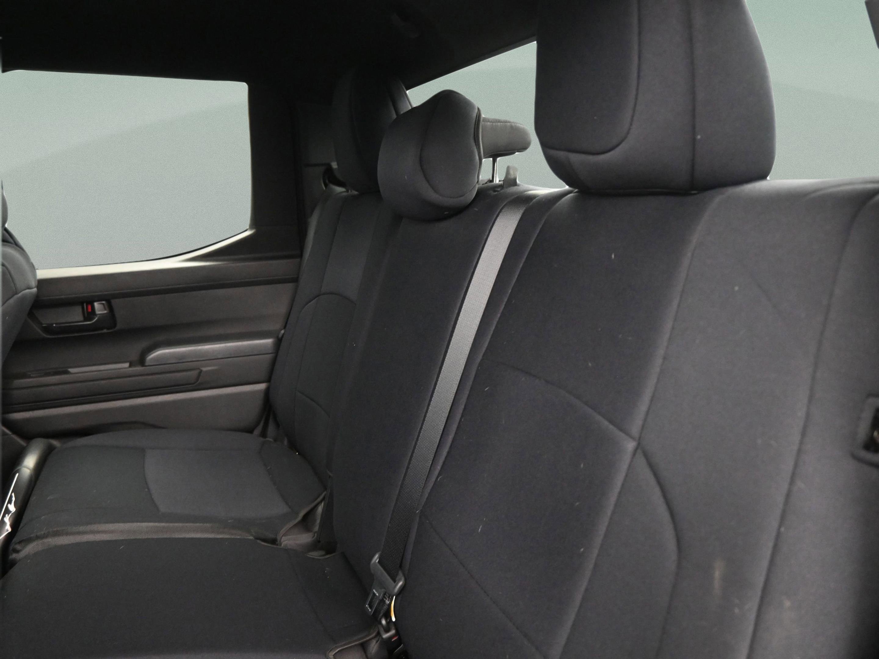 Certified 2024 Toyota Tacoma SR5 AWD/4WD image 33