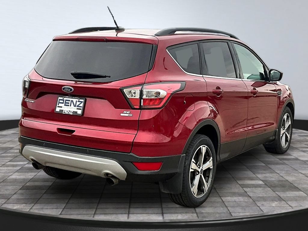 Used 2017 Ford Escape SE w/ SE Leather Comfort Package AWD/4WD image 7