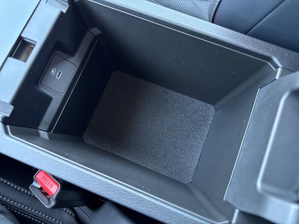 New 2026 Mitsubishi Outlander SEL FWD image 18