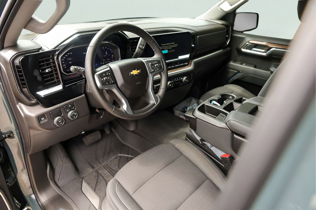 Used 2026 Chevrolet Silverado 1500 LT RWD image 14