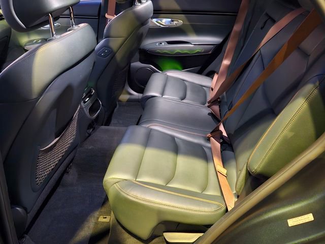 Used 2023 Genesis GV70 2.5T w/ Advanced Package image 13