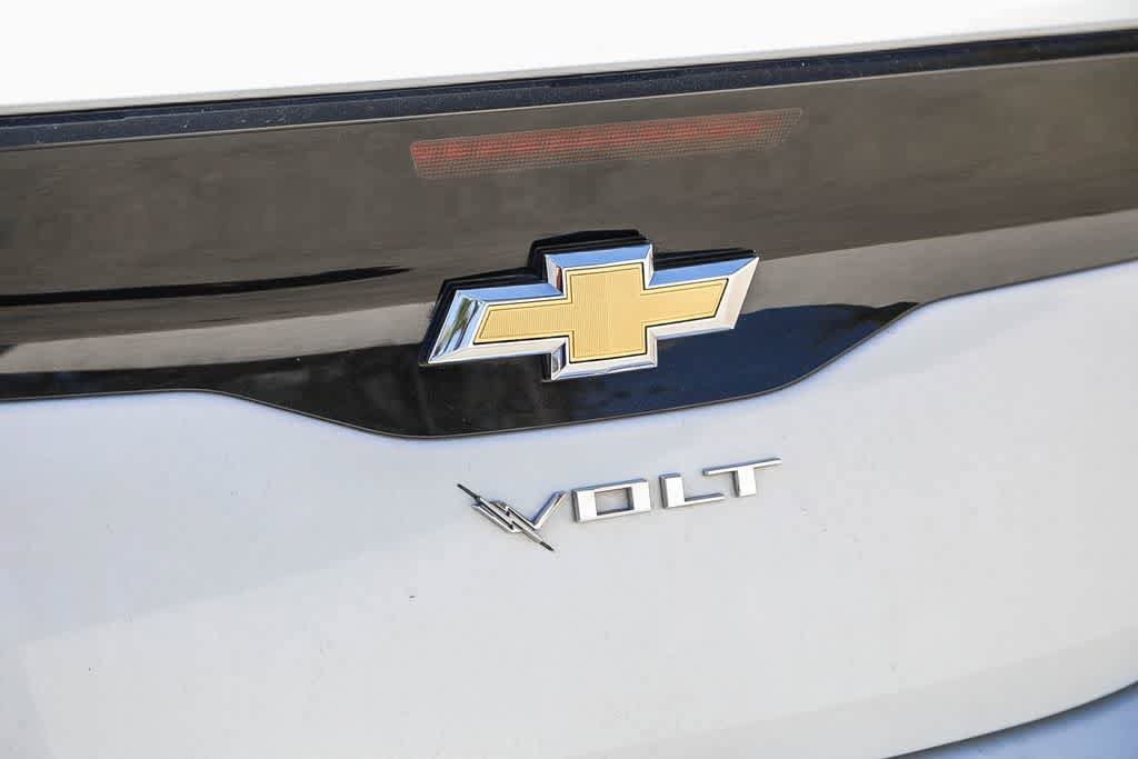 Used 2016 Chevrolet Volt Premier w/ Driver Confidence Package FWD image 10