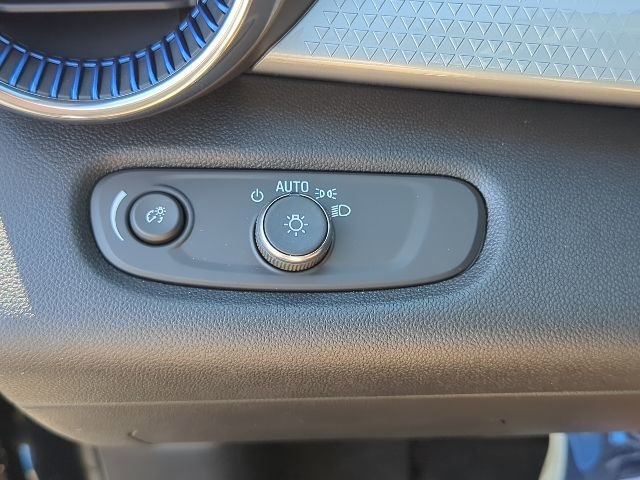 New 2026 Chevrolet Trax LT w/ LT Convenience Package image 18