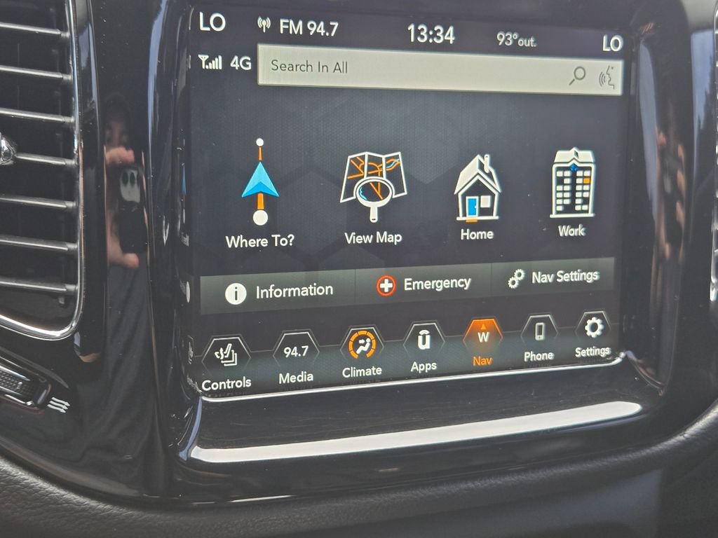 Used 2018 Jeep Compass Limited w/ Navigation Group AWD/4WD image 27