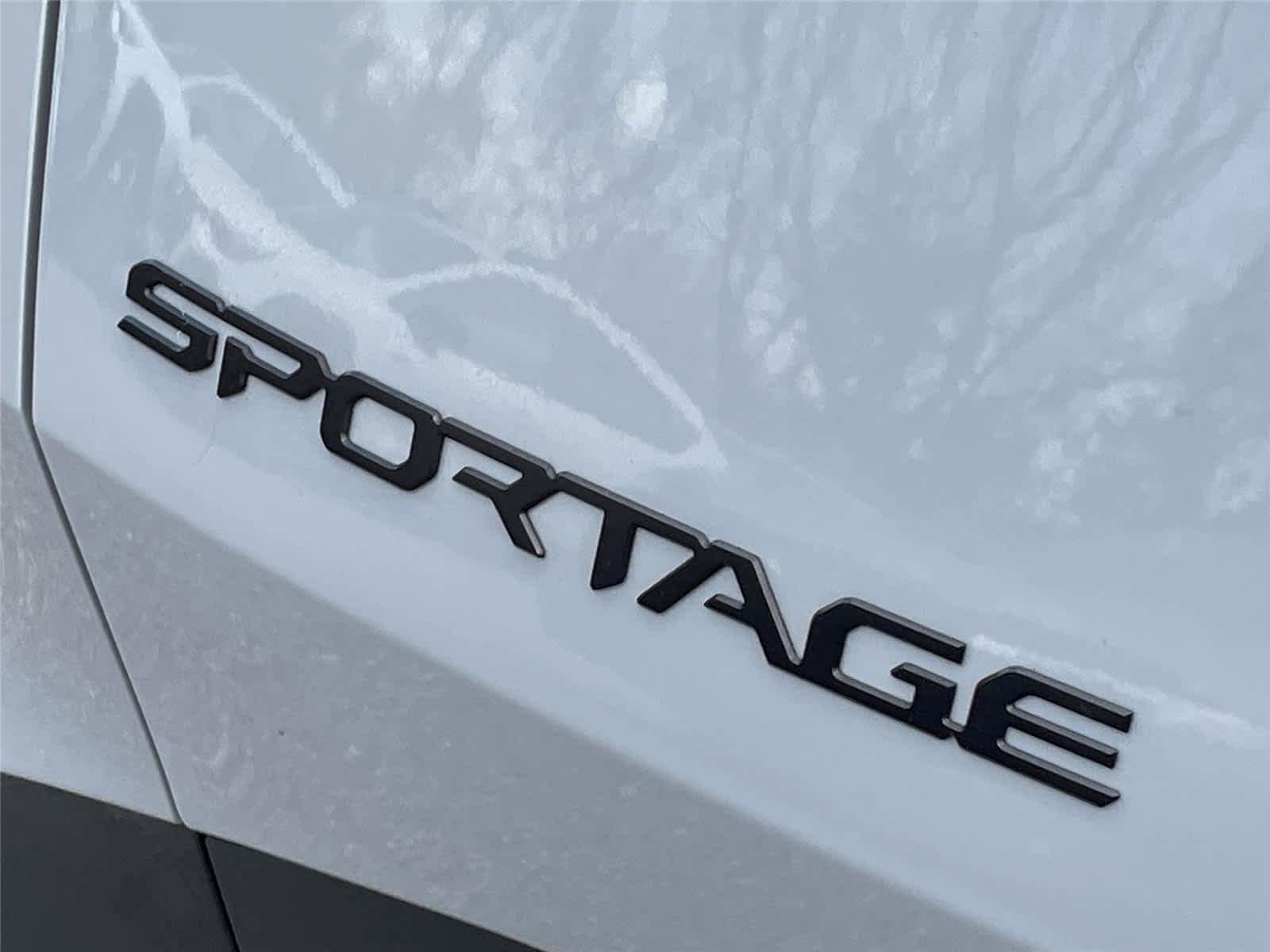 Used 2025 Kia Sportage X-Line w/ Premium Package AWD/4WD image 10