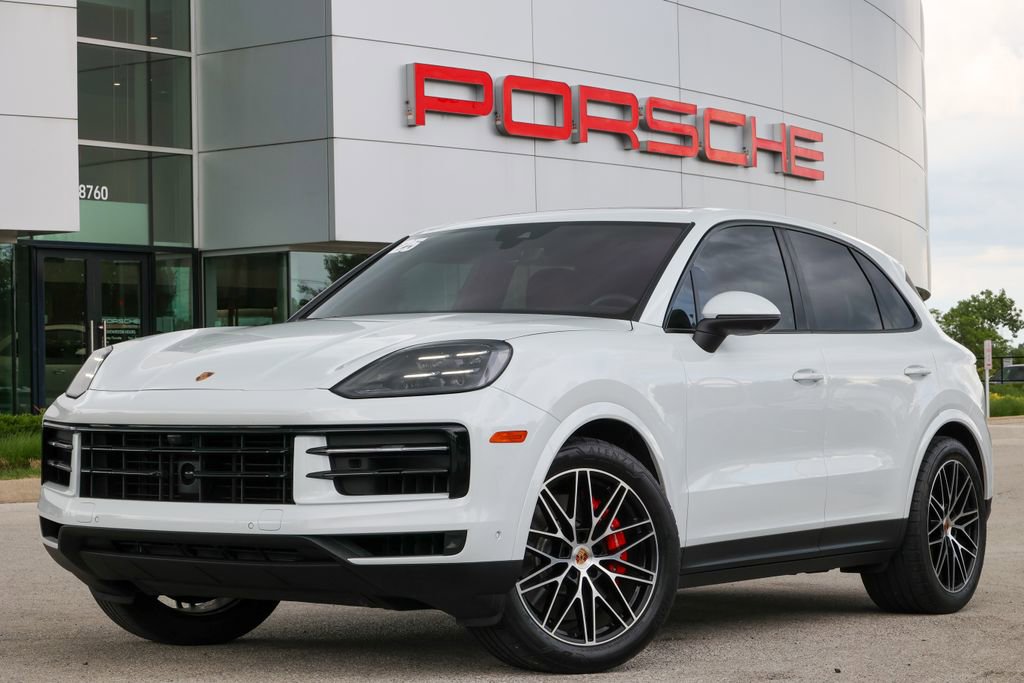 Certified 2025 Porsche Cayenne S AWD/4WD image 1