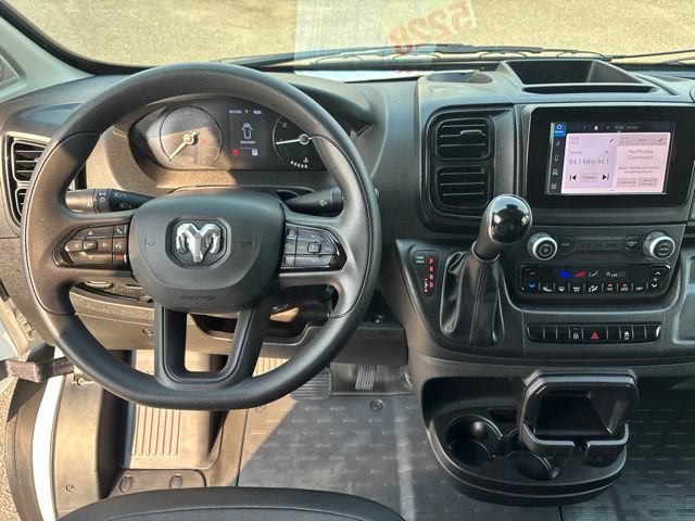 Used 2025 RAM ProMaster 2500 w/ Convenience Group FWD image 15