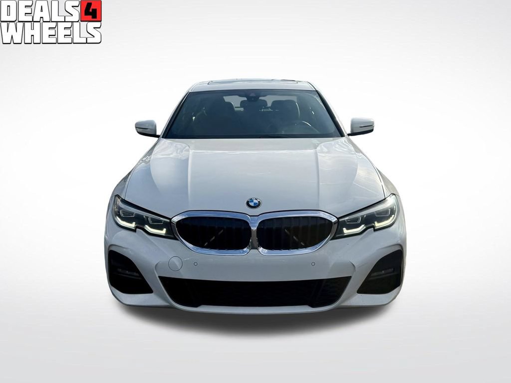 Used 2021 BMW 330i Sedan w/ M Sport Package RWD image 2