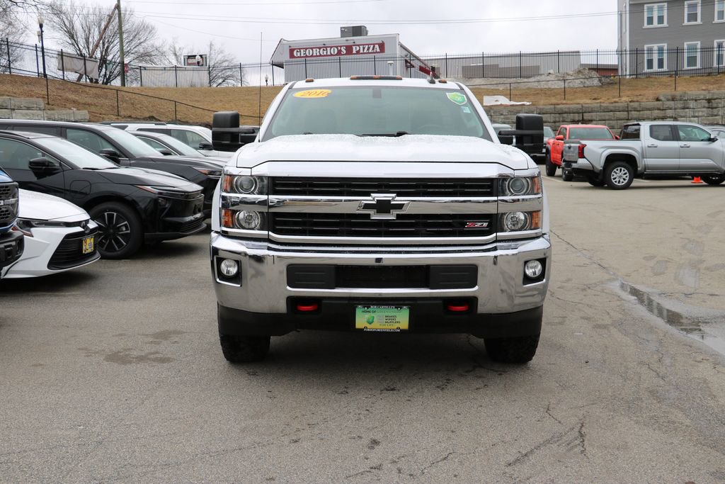 Used 2016 Chevrolet Silverado 3500 LT w/ LT Convenience Package image 2
