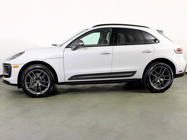 New 2026 Porsche Macan Turbo image 2