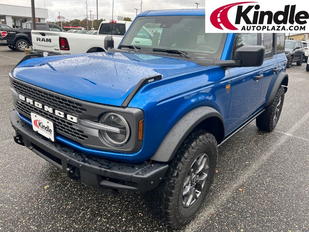 New 2025 Ford Bronco Badlands image 1