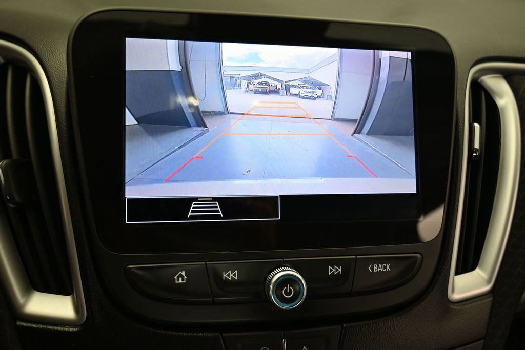 Used 2023 Chevrolet Malibu LT FWD image 18