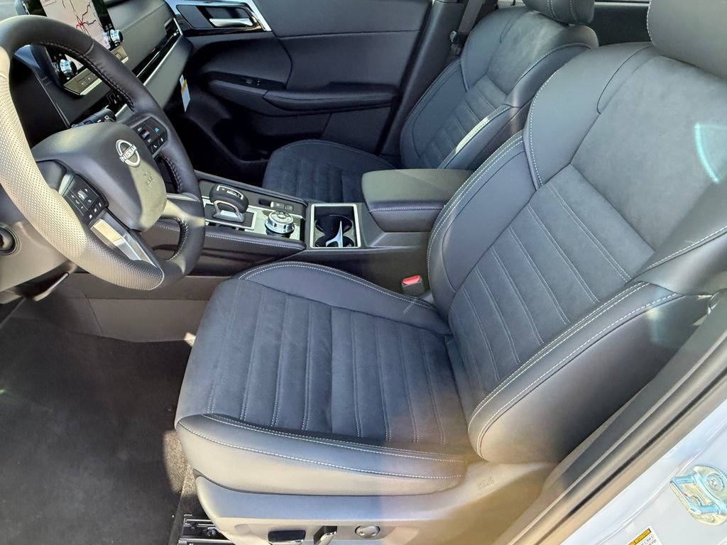 New 2026 Nissan Rogue SL image 19