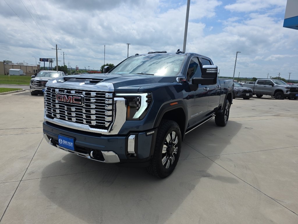 Certified 2024 GMC Sierra 2500 Denali w/ Denali Reserve Package AWD/4WD image 3