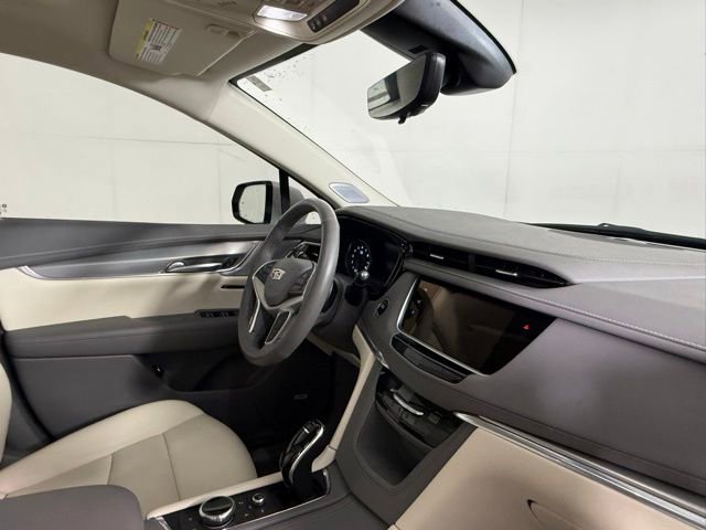 Certified 2024 Cadillac XT5 Premium Luxury w/ Technology Package FWD image 32