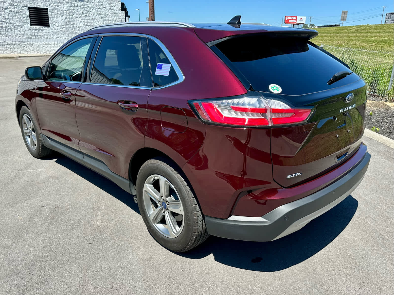 Used 2021 Ford Edge SEL w/ Convenience Package FWD image 7