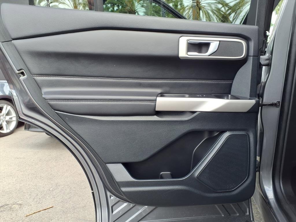 Used 2023 Ford Explorer XLT image 22