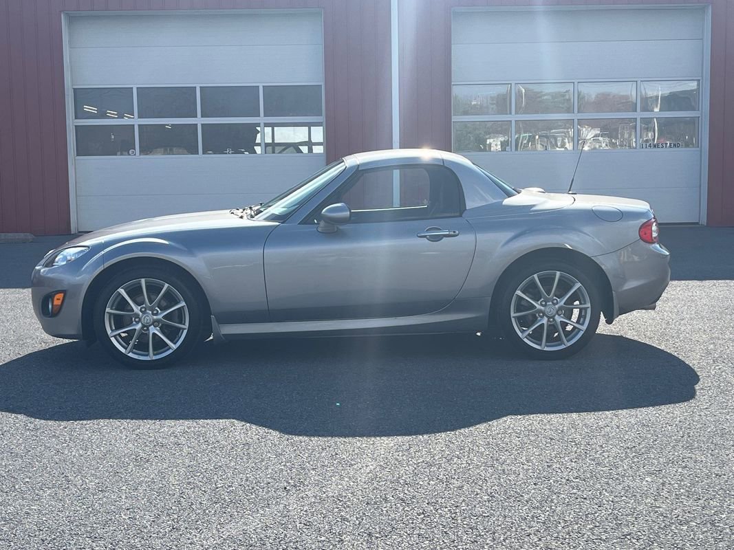 Used 2009 MAZDA MX-5 Miata Touring image 5