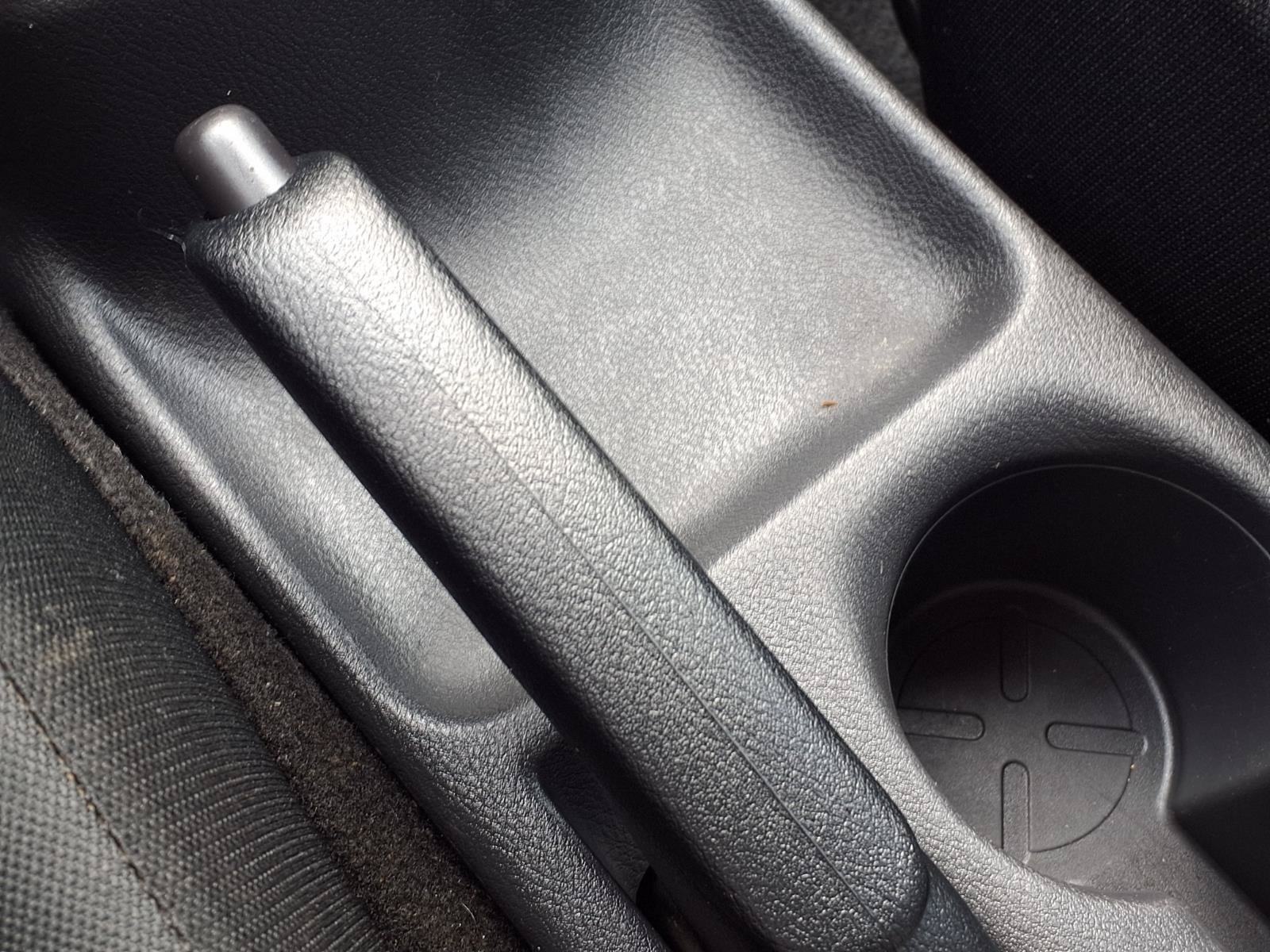 Used 2020 Nissan Versa S FWD image 12