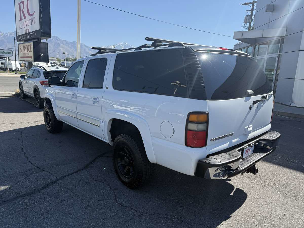 Used 2006 Chevrolet Suburban 2500 LT w/ Preferred Equipment Group image 7
