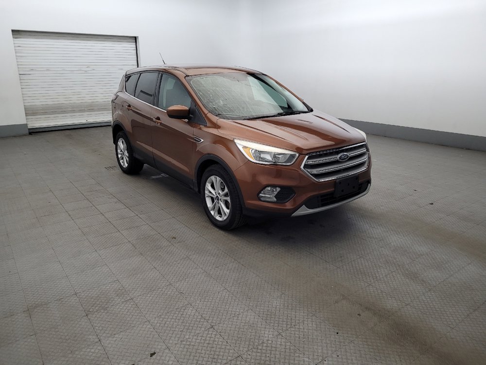 Used 2017 Ford Escape SE w/ SE Cold Weather Package FWD image 13