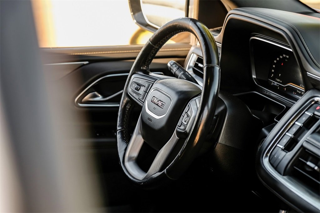 Used 2022 GMC Yukon XL SLT image 10