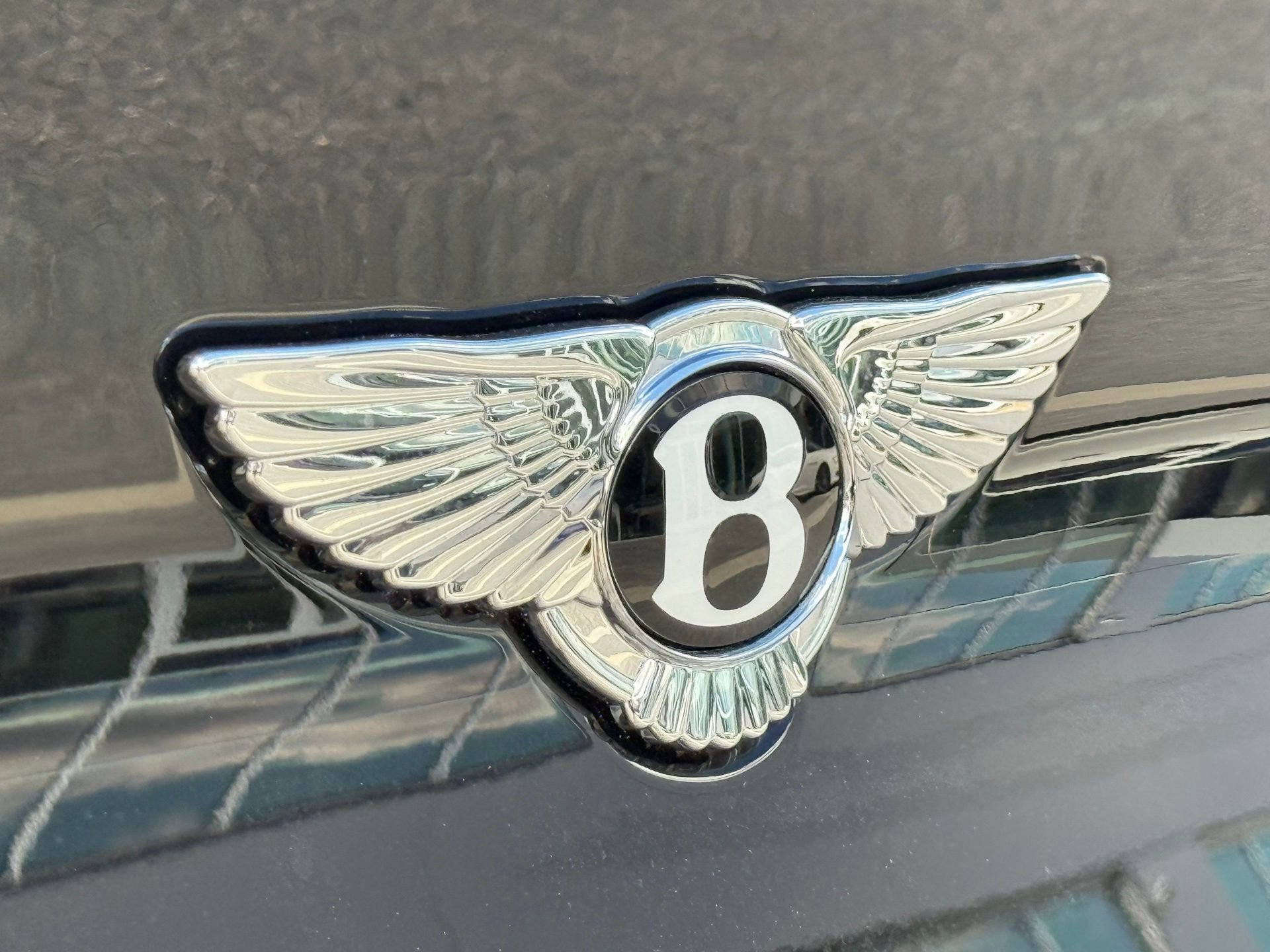 New 2025 Bentley Bentayga image 25