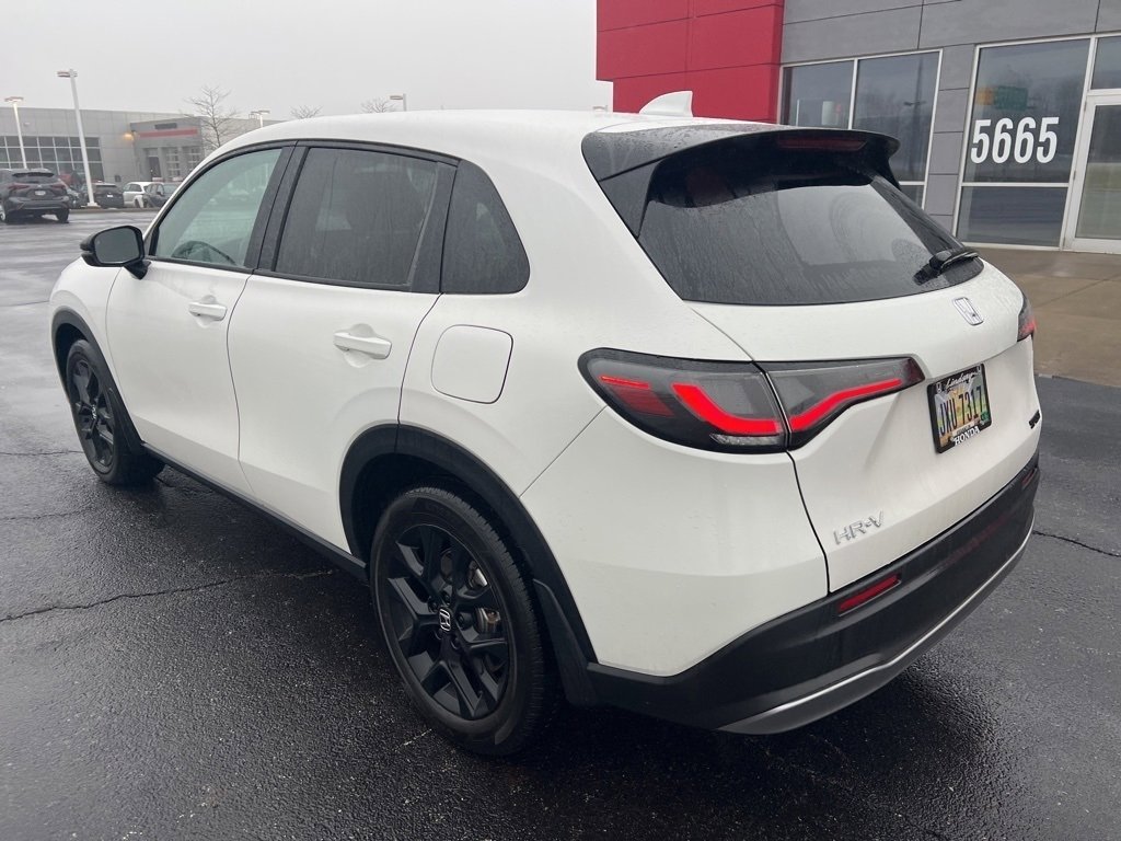Used 2024 Honda HR-V Sport image 18