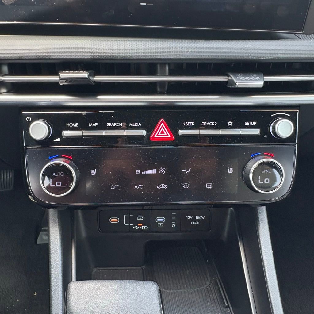 Certified 2025 Hyundai Santa Cruz SEL image 22